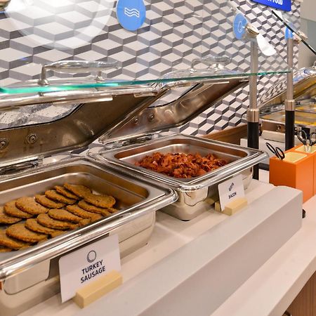 Holiday Inn Express & Suites Buford - Mall Of Georgia By Ihg Bagian luar foto