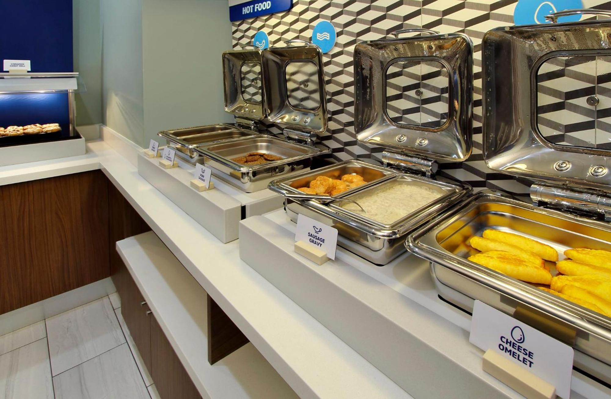 Holiday Inn Express & Suites Buford - Mall Of Georgia By Ihg Bagian luar foto